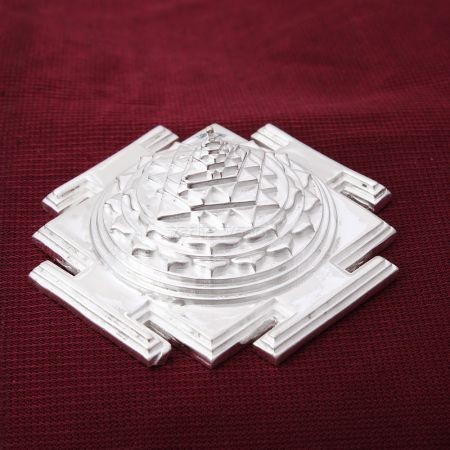 SIDDHI CHAKRA SHREE YANTRA IN PURE SILVER